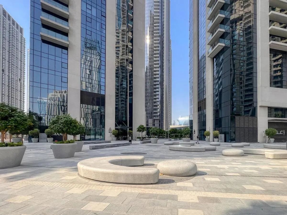 First Class 2Br Mesmerizing Views Dubai Daire