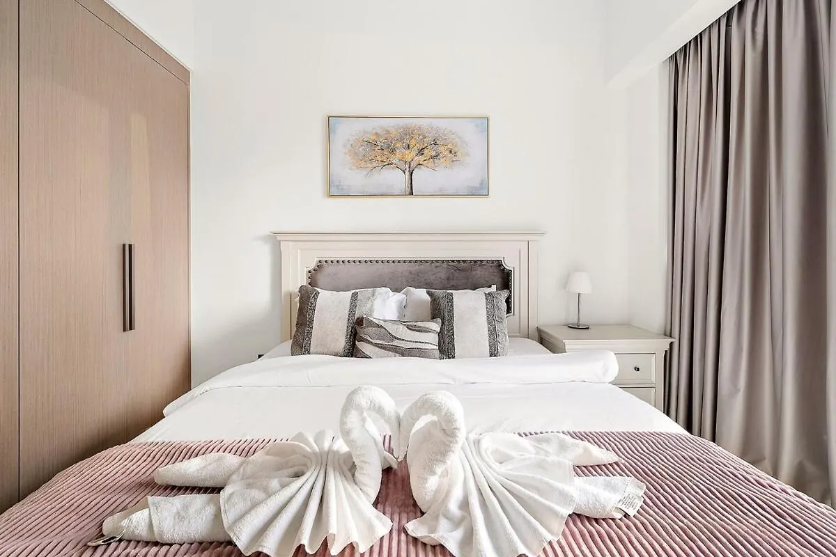 First Class 2Br Mesmerizing Views Dubai 0*,